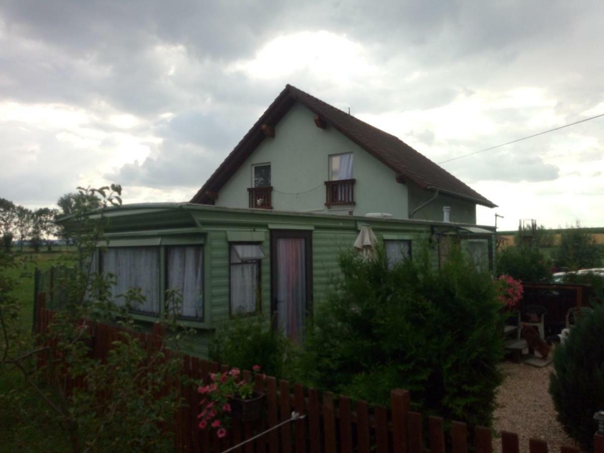 Country house Fanisek V Mobilnim Domku V Ceskem Raji Sobotka